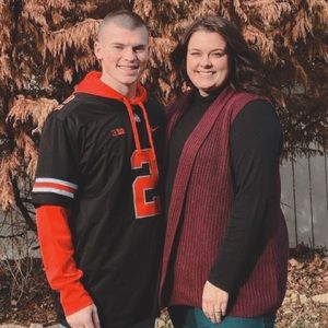 Sleeveless Knit Cardigan!